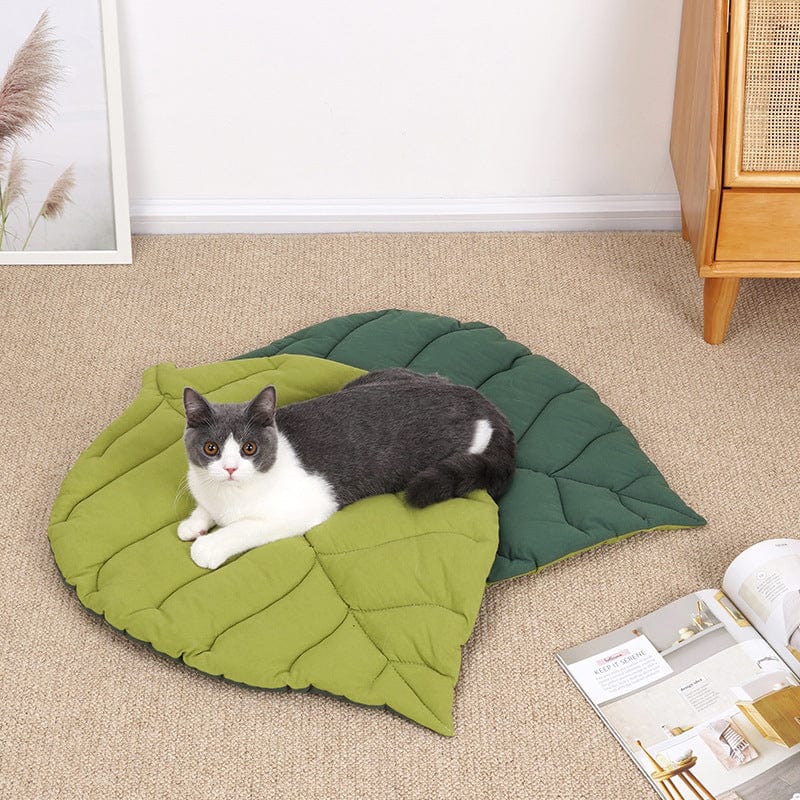 Leaf Shaped Dog Bed Mat