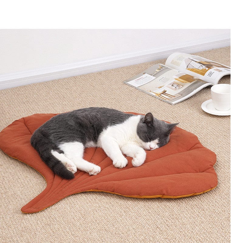 Leaf Shaped Dog Bed Mat